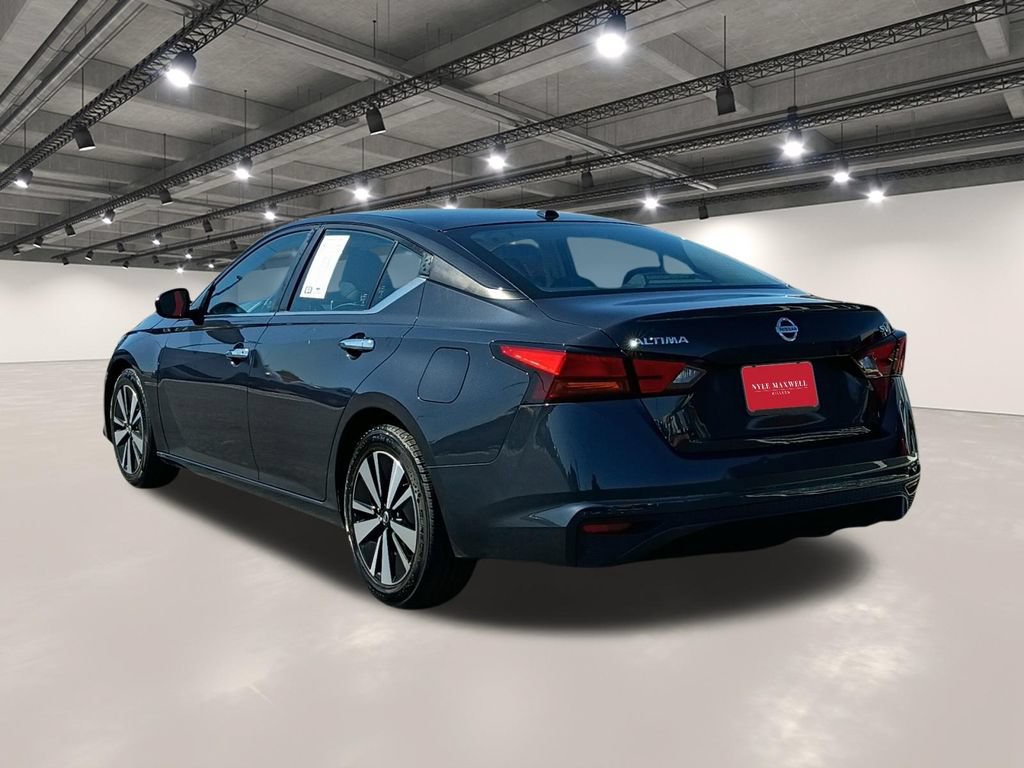 Used 2022 Nissan Altima 2.5 SV FWD image 14