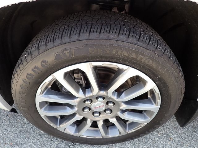 Used 2021 GMC Acadia Denali w/ GMC Pro Grade Package AWD/4WD image 13