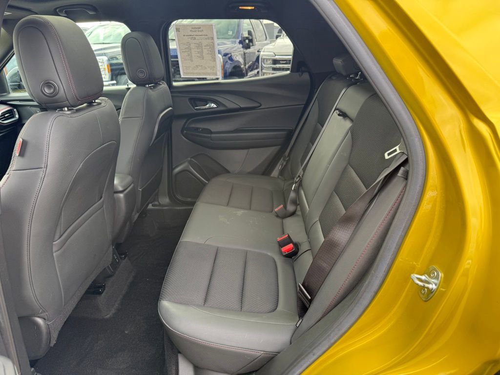 Used 2023 Chevrolet TrailBlazer RS w/ Sun and Liftgate Package image 9