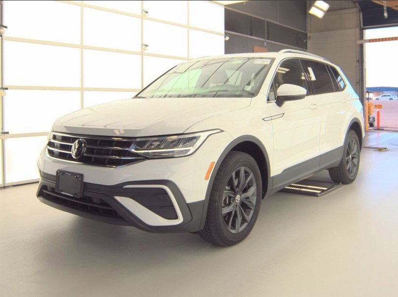 Used 2022 Volkswagen Tiguan SE