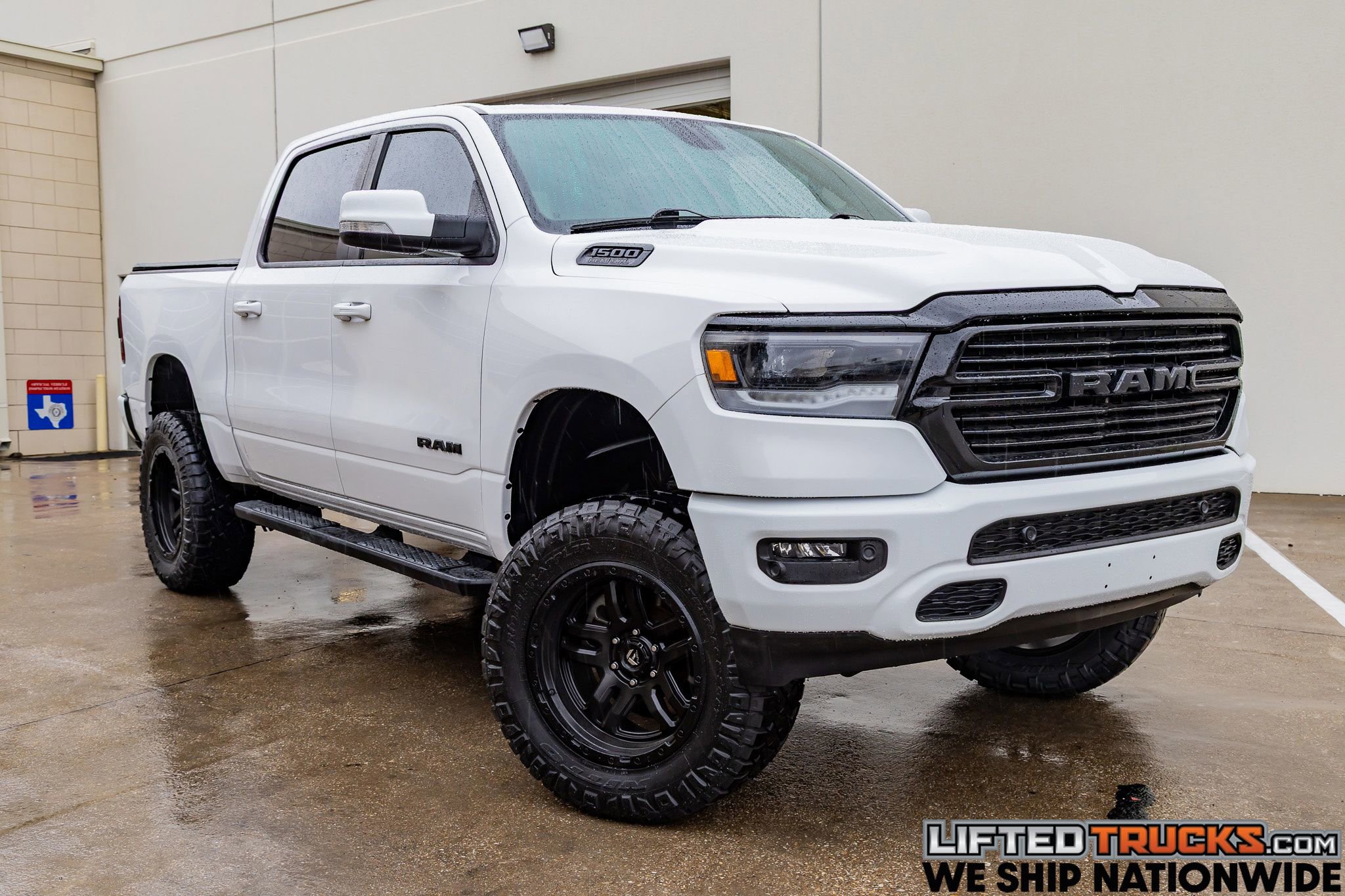 Used 2020 RAM 1500 Big Horn image 1