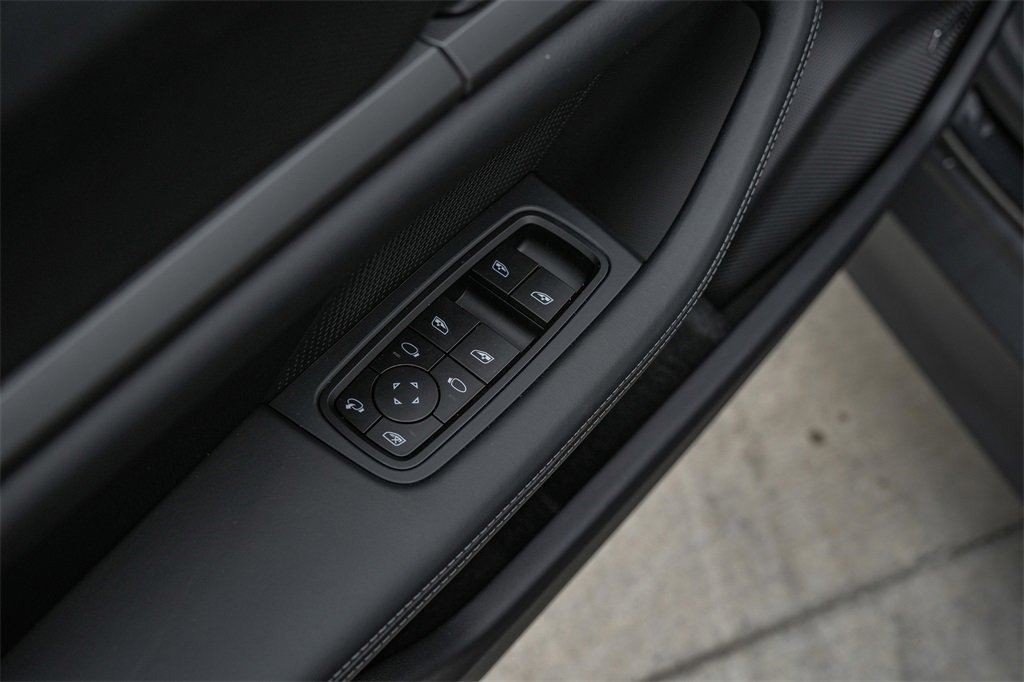 Used 2025 Porsche Taycan 4S image 19
