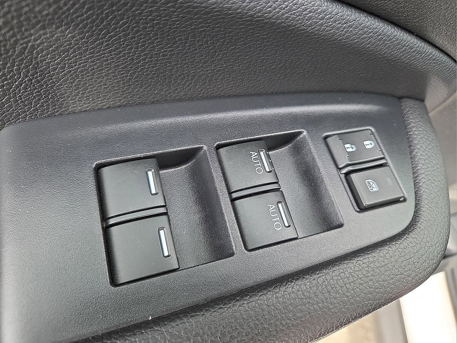 Used 2025 Honda Ridgeline Black Edition image 14