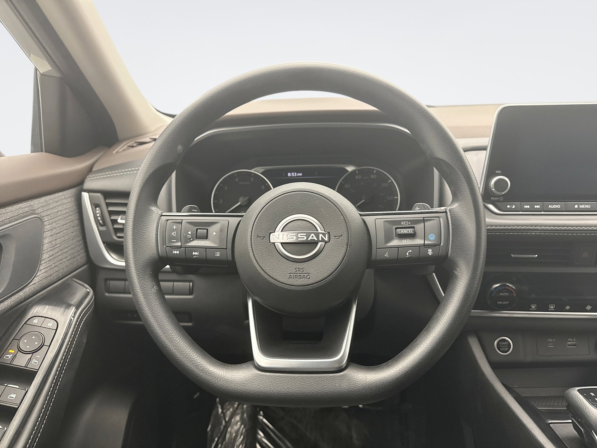 Used 2023 Nissan Rogue SV AWD/4WD image 12