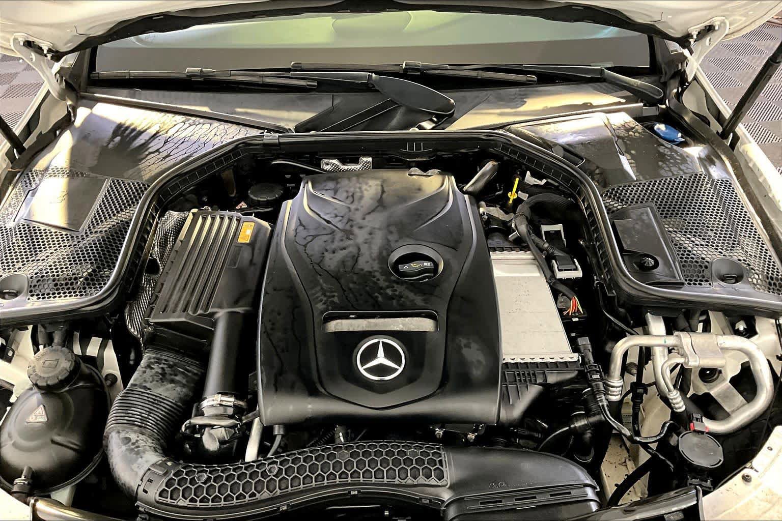 Used 2017 Mercedes-Benz C 300 4MATIC Sedan image 30