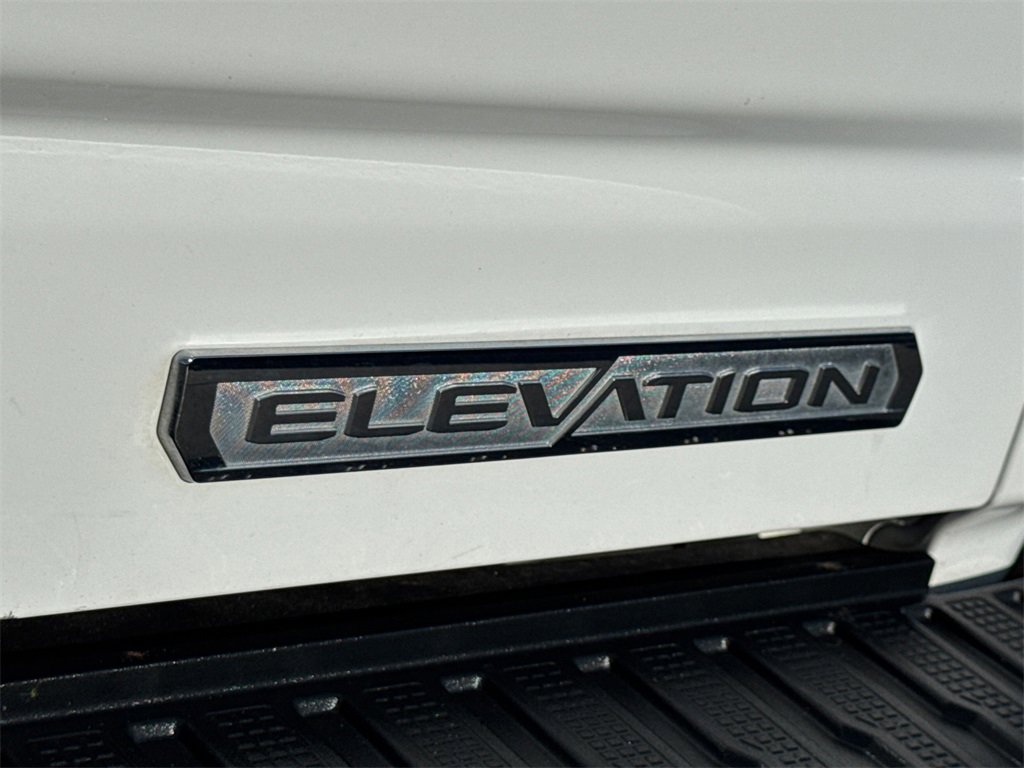 Used 2022 GMC Sierra 1500 Elevation image 13