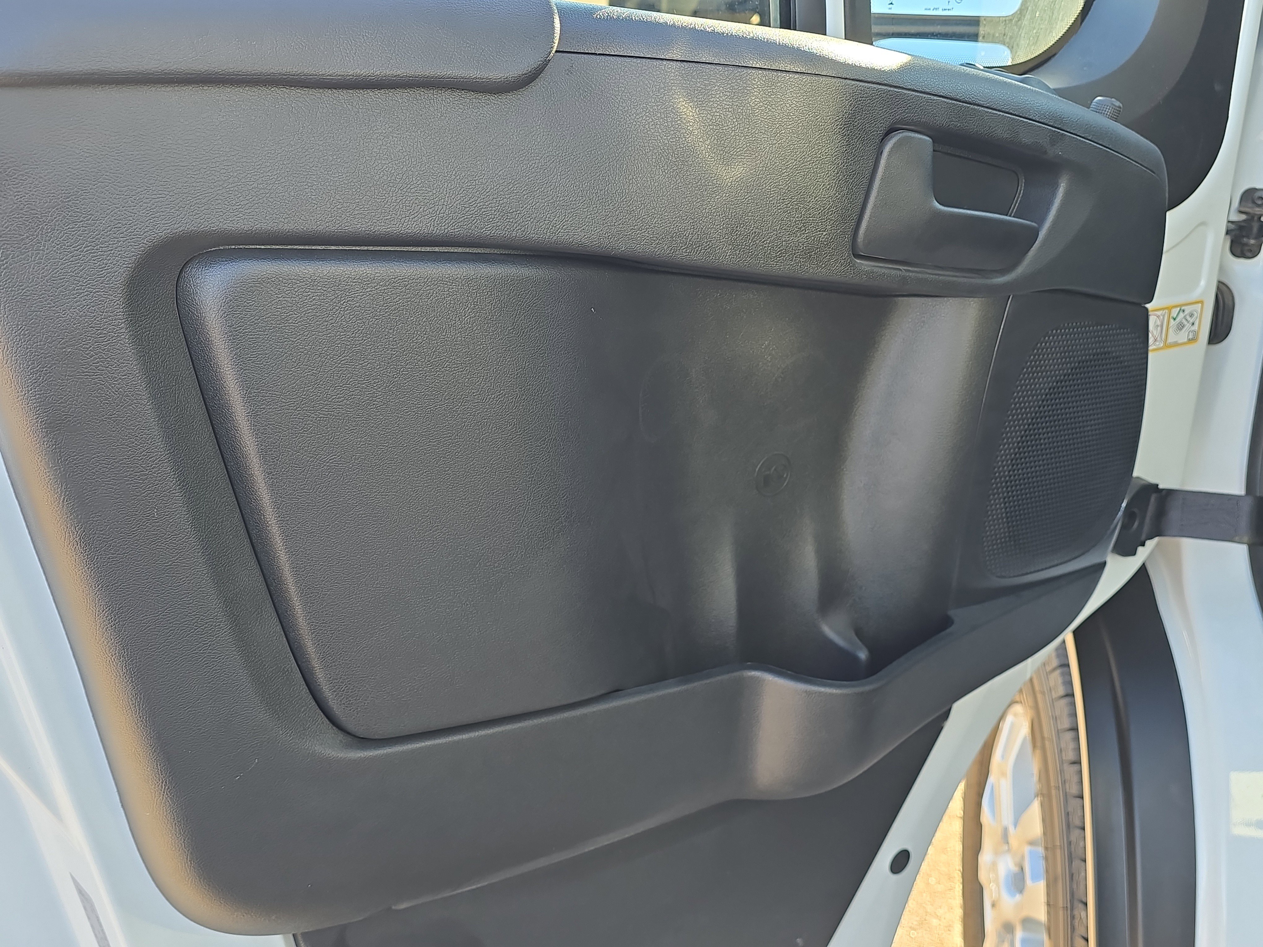 Used 2025 RAM ProMaster 2500 w/ Quick Order Package 22G SLT image 11