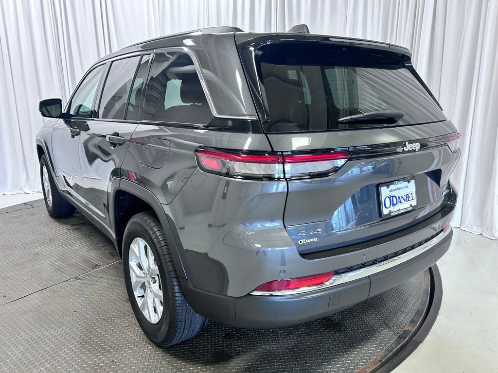 Used 2023 Jeep Grand Cherokee Limited w/ Trailer Tow Package image 28