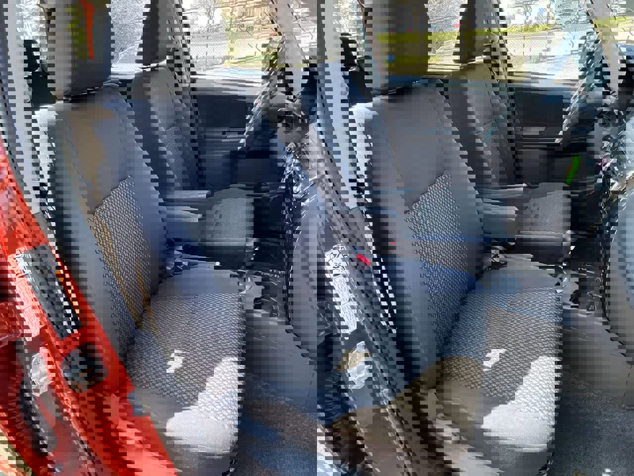 Used 2013 Suzuki SX4 Premium image 14