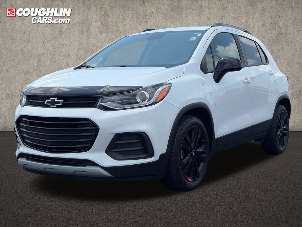 Used 2021 Chevrolet Trax LT w/ Redline Edition FWD image 4