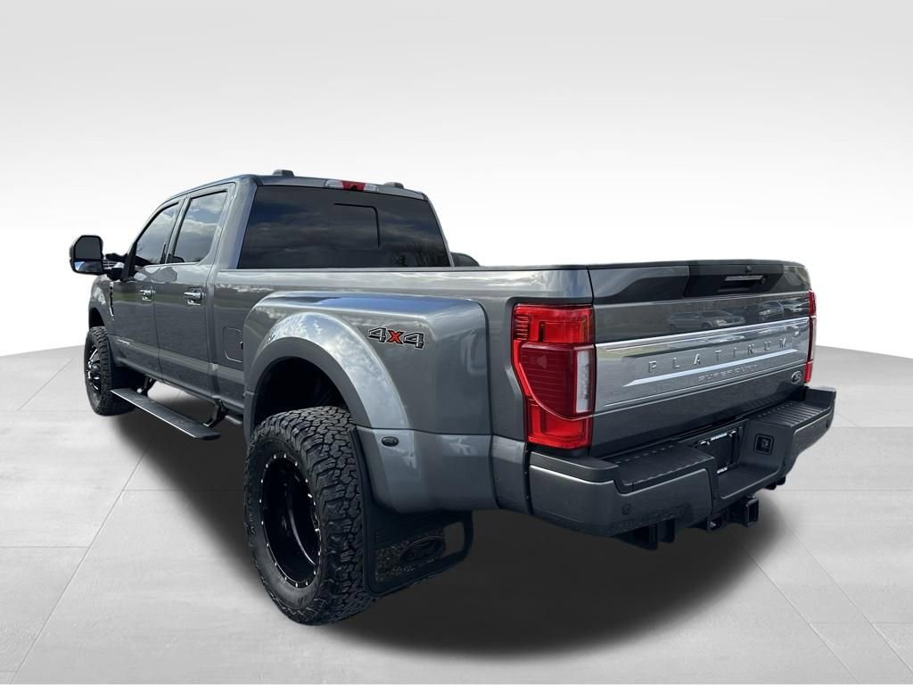 Used 2022 Ford F350 Platinum w/ Camper Package image 18