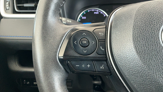 Used 2022 Toyota RAV4 SE w/ SE Grade Weather Package AWD/4WD image 11