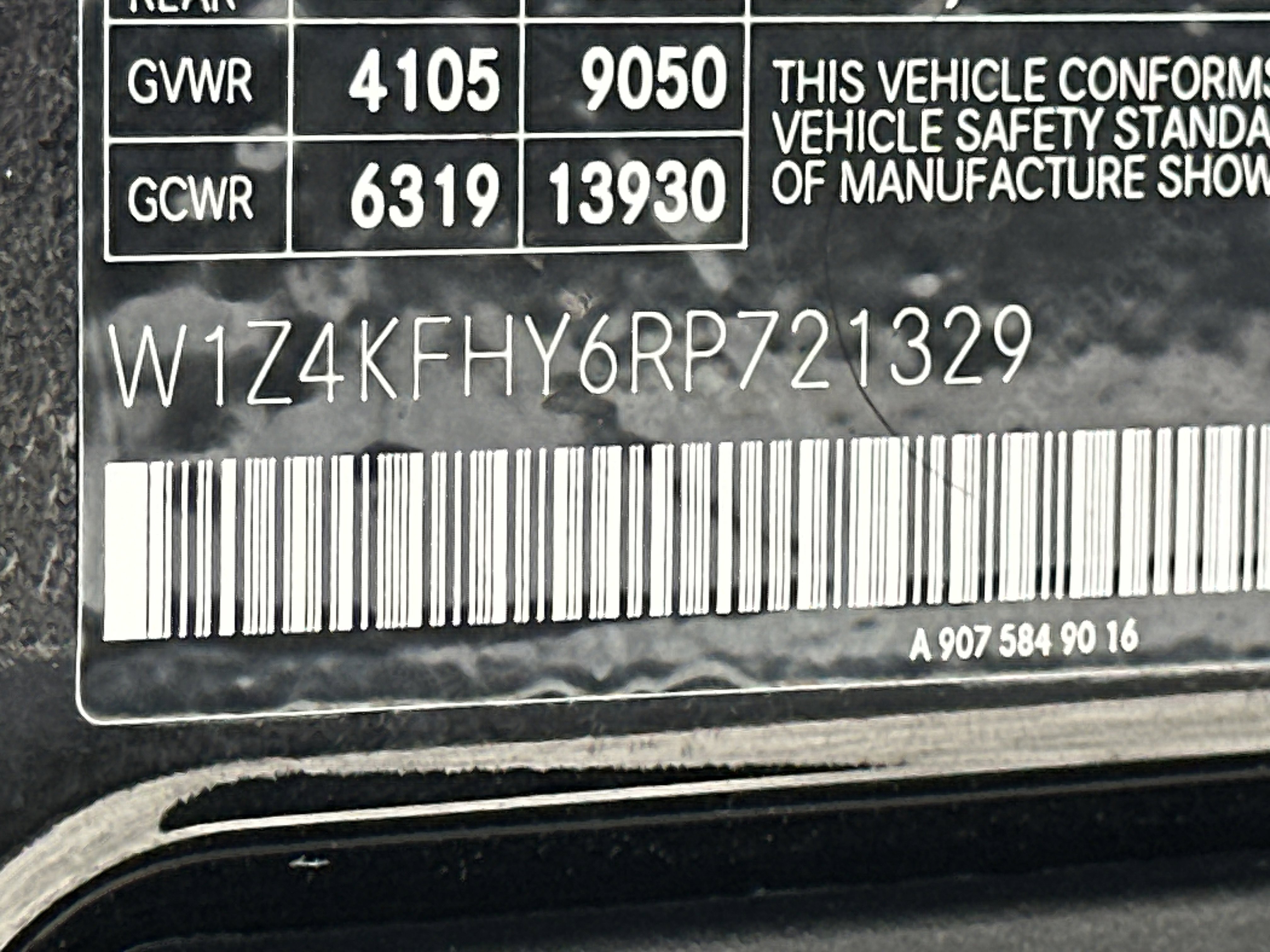 Used 2024 Mercedes-Benz Sprinter 2500 image 25