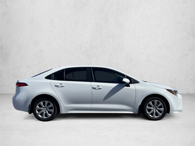 Used 2024 Toyota Corolla LE FWD image 4
