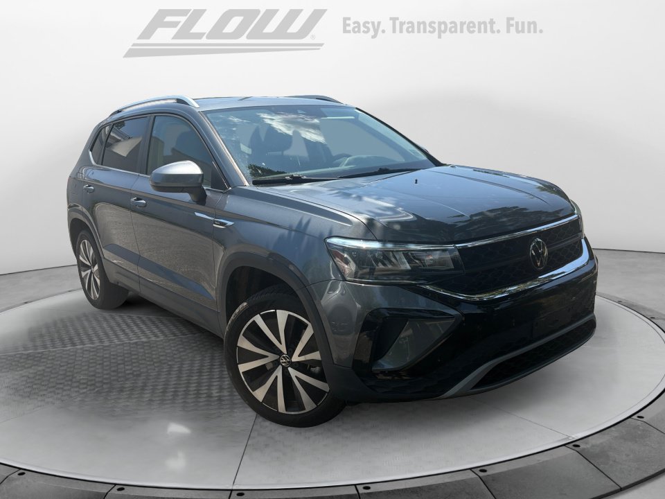 Certified 2023 Volkswagen Taos SE FWD image 1
