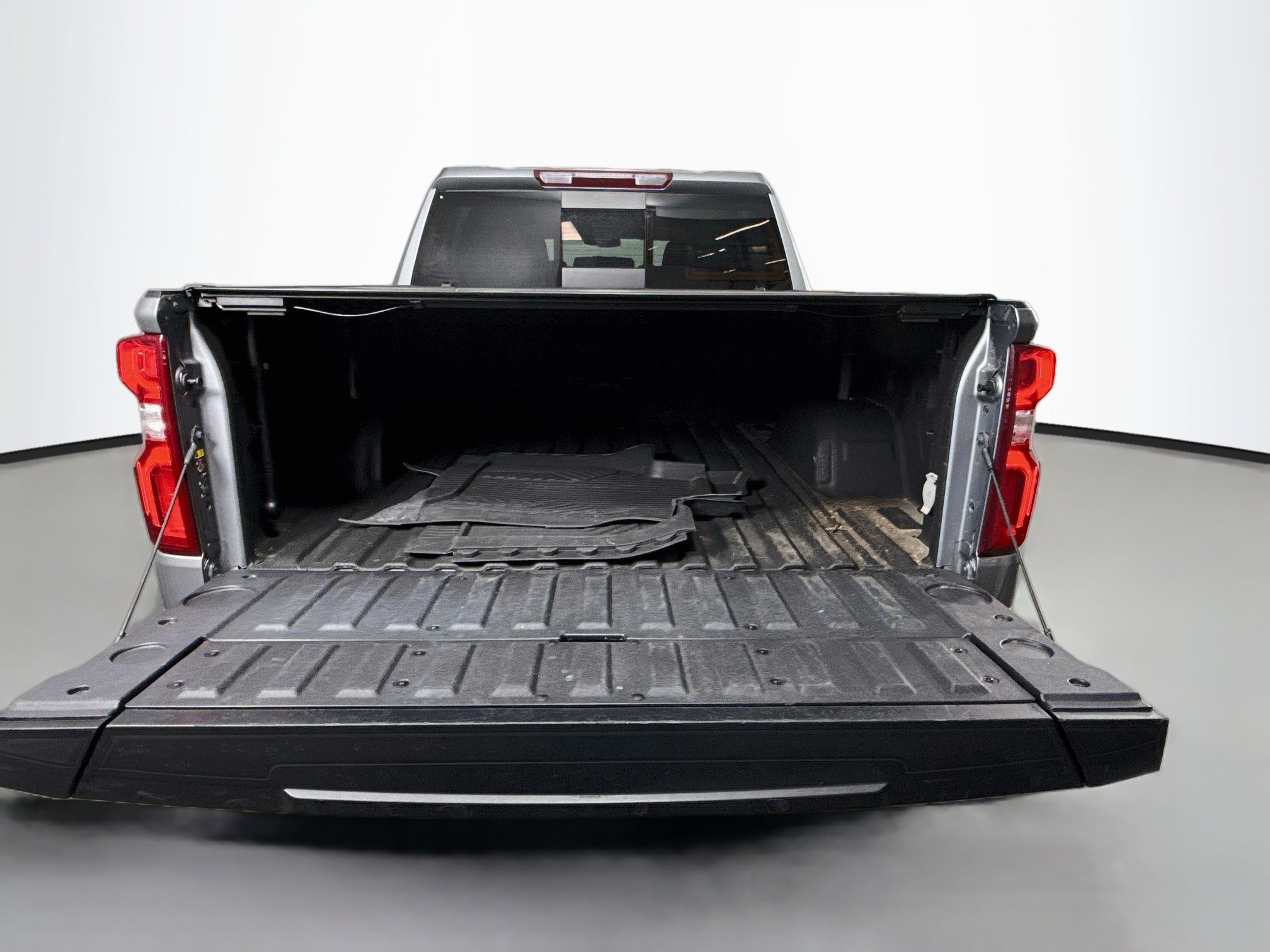 Used 2025 Chevrolet Silverado 1500 LT Trail Boss w/ Convenience Package II AWD/4WD image 25