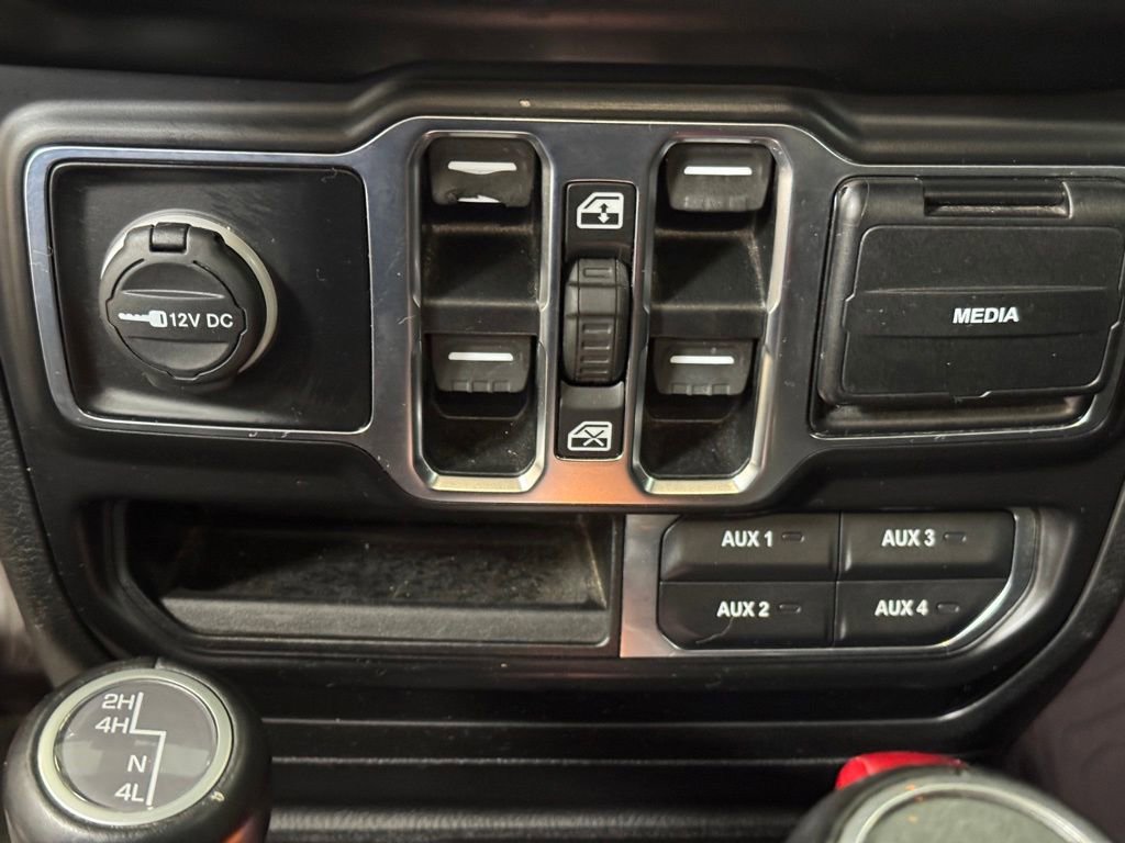 Used 2020 Jeep Gladiator Overland AWD/4WD image 36