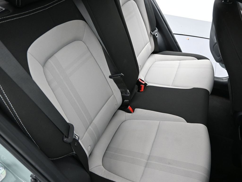 Used 2025 Hyundai Venue SEL image 11