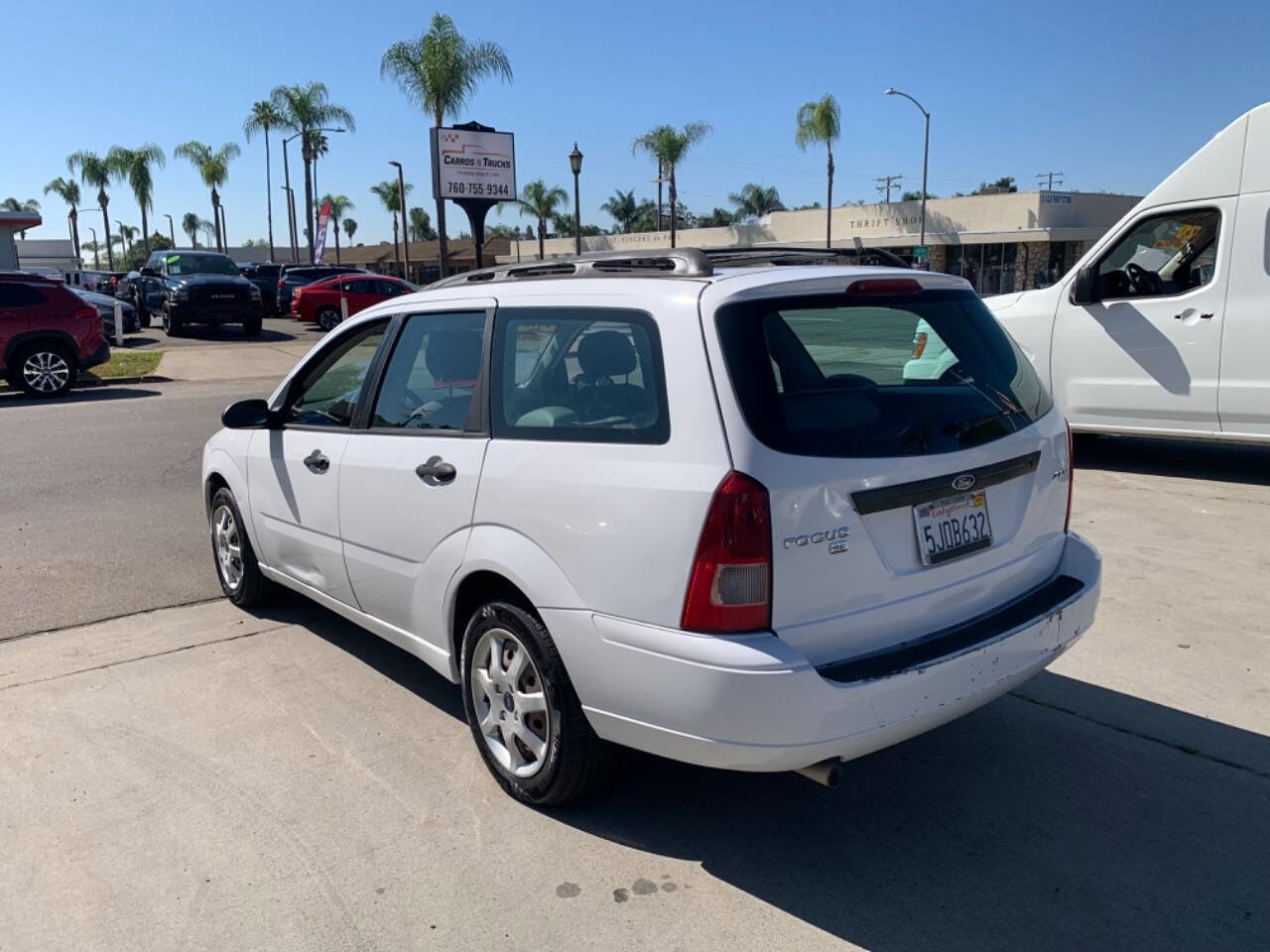 Used 2005 Ford Focus SE FWD image 4
