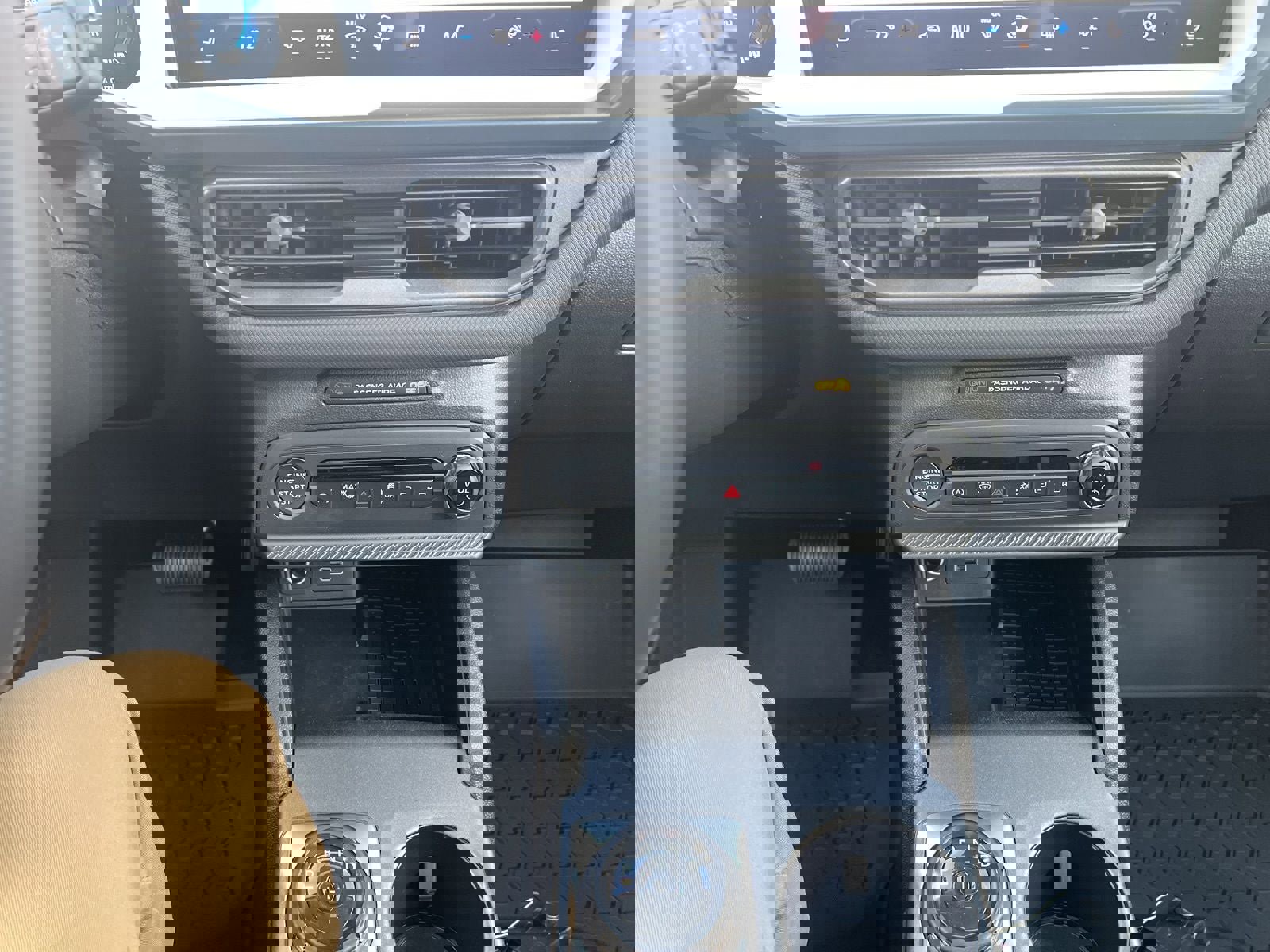 New 2025 Ford Bronco Sport Heritage w/ Convenience Package image 26