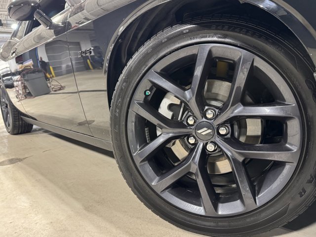 Used 2023 Dodge Challenger R/T w/ Blacktop Package image 8