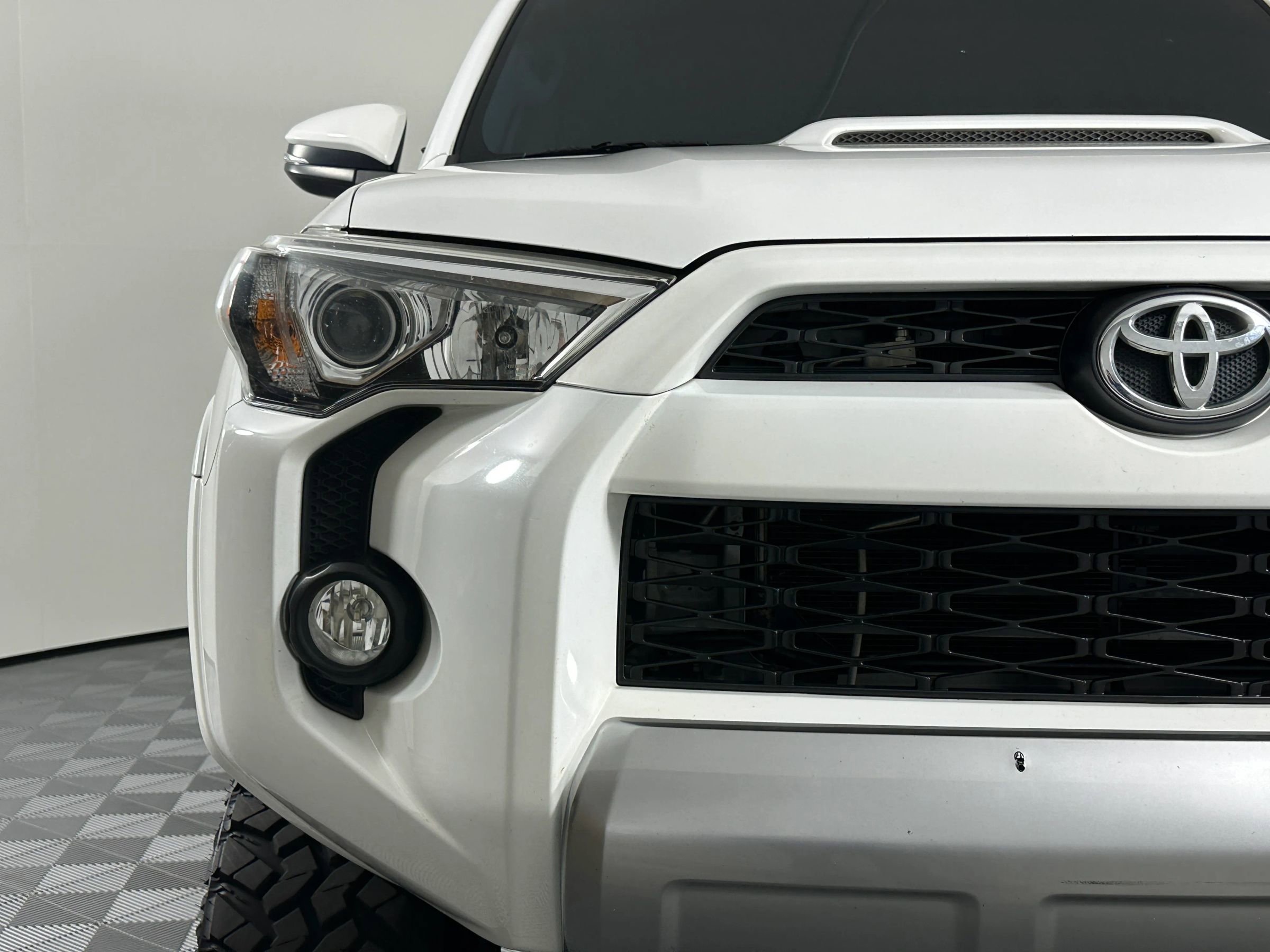 Used 2019 Toyota 4Runner TRD Off-Road Premium image 5