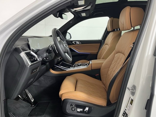Certified 2025 BMW X7 xDrive40i w/ Executive Package image 11