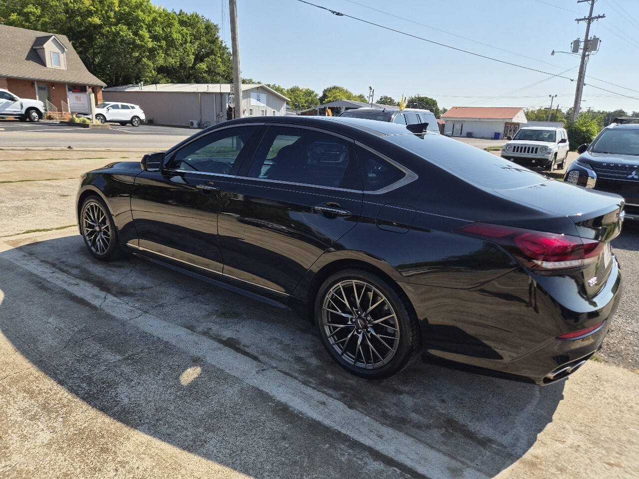 Used 2018 Genesis G80 3.3T Sport RWD image 4