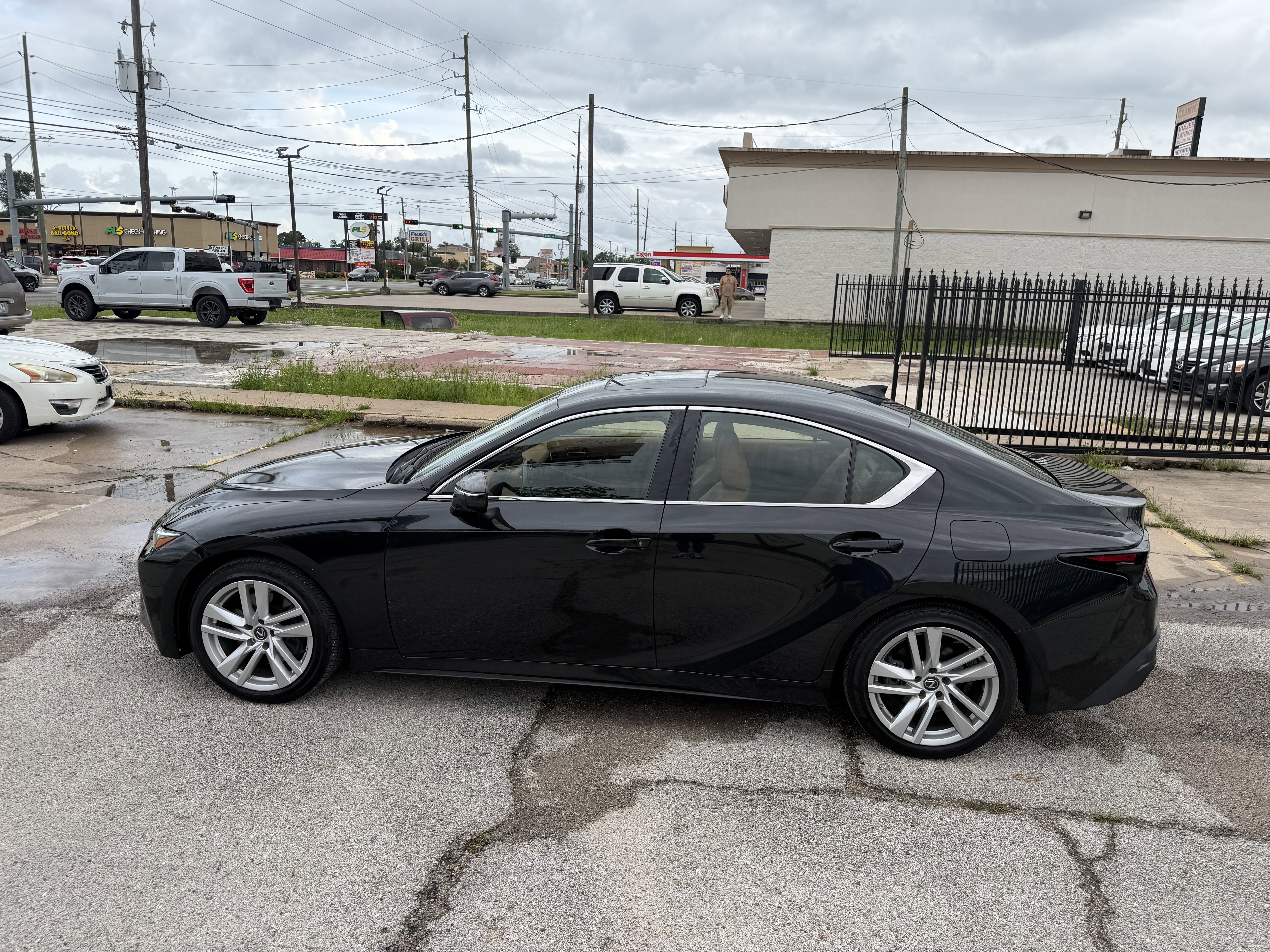 Used 2021 Lexus IS 300 AWD w/ Comfort Package image 14