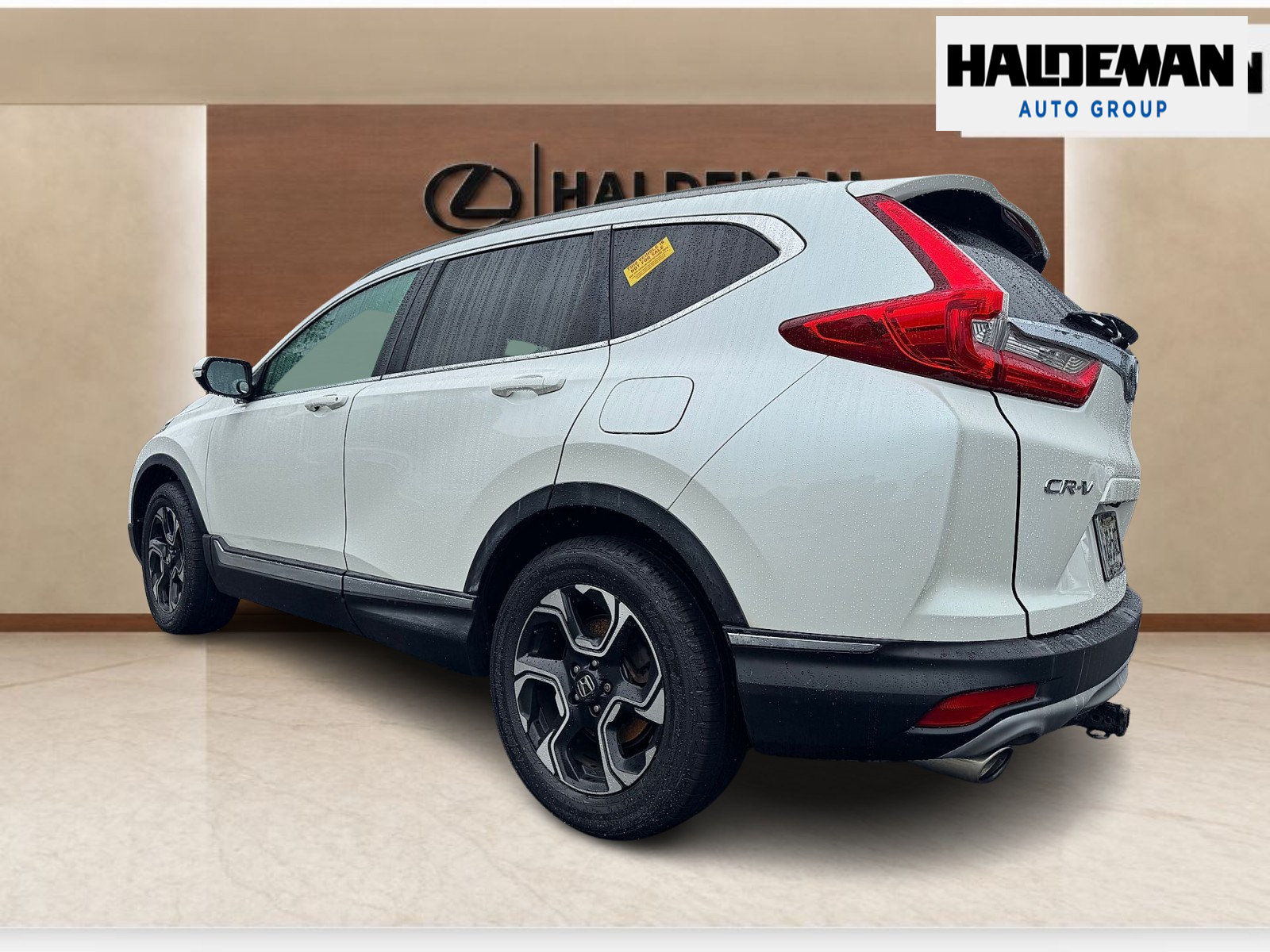 Used 2017 Honda CR-V Touring image 3