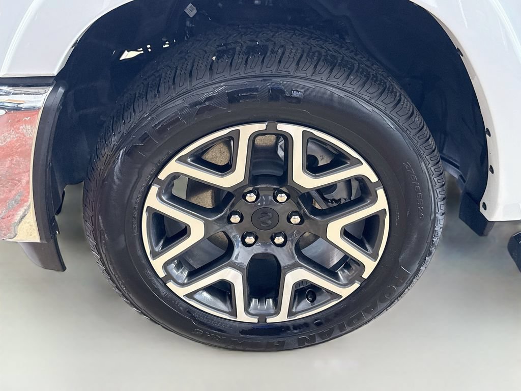 Used 2026 RAM 1500 Laramie AWD/4WD image 31
