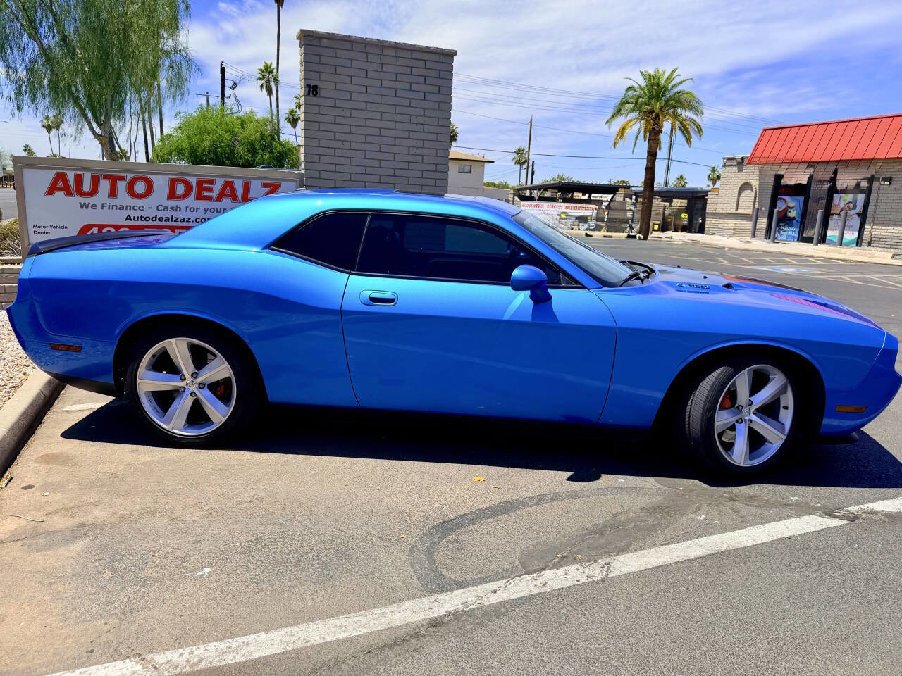 Used 2010 Dodge Challenger SRT8 w/ SRT Option Group II RWD image 9