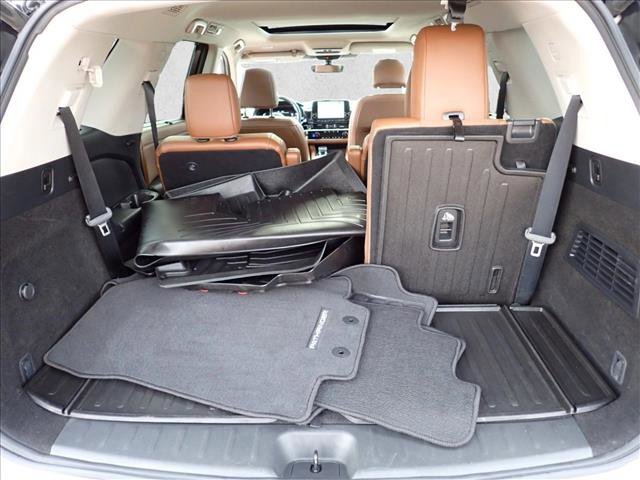 Used 2023 Nissan Pathfinder Platinum AWD/4WD image 8