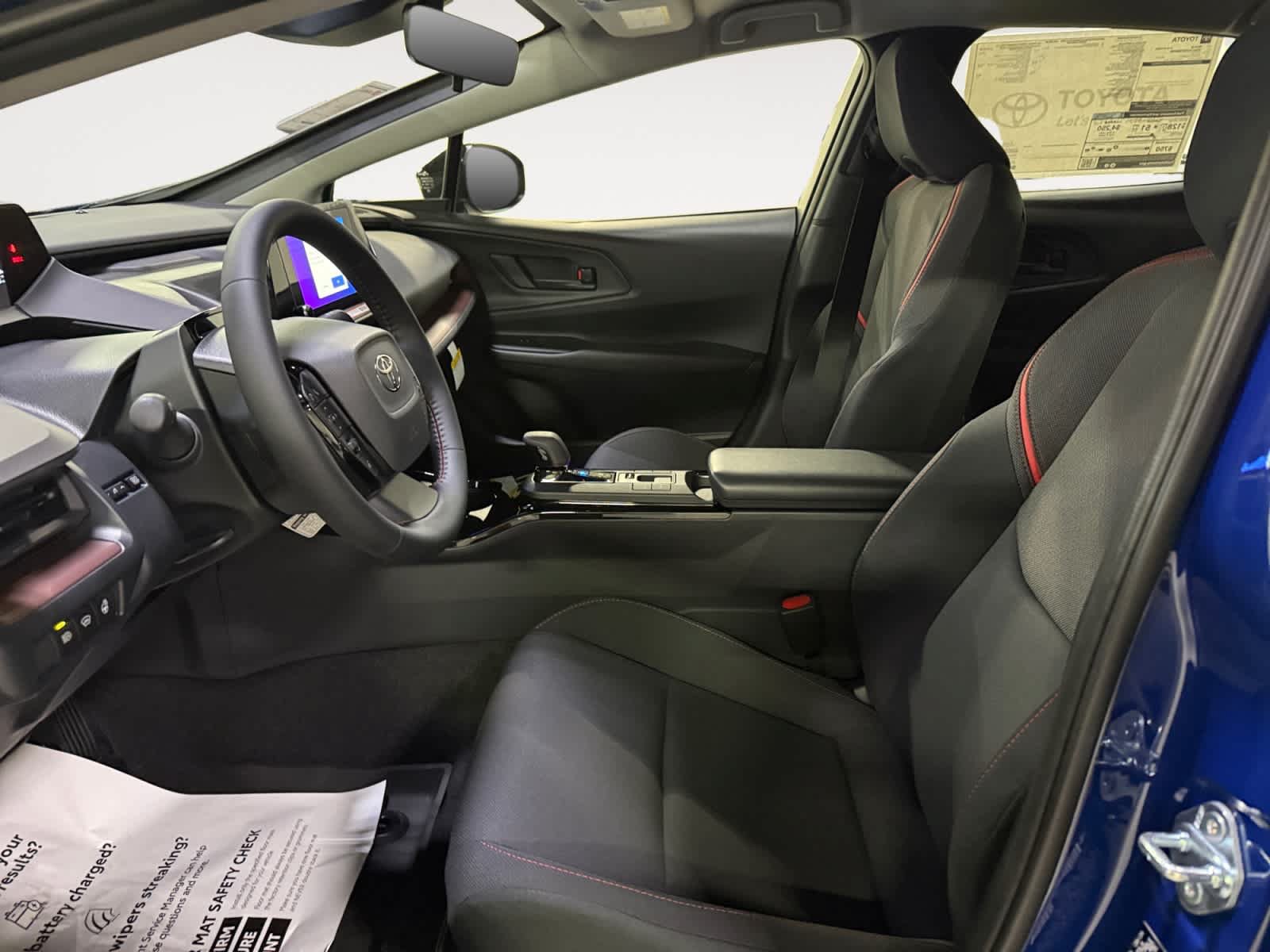 New 2027 Toyota Prius Plug-In Hybrid FWD image 11