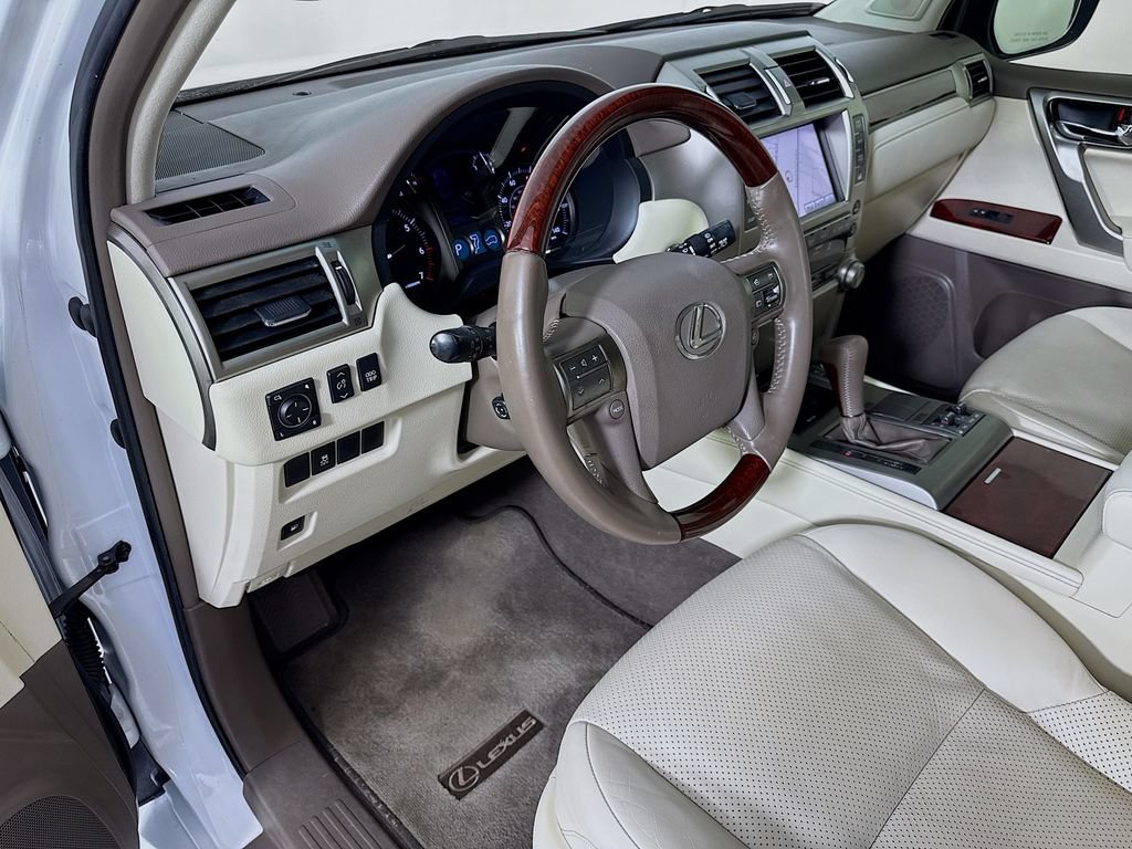 Used 2013 Lexus GX 460 w/ Comfort Plus Pkg AWD/4WD image 9