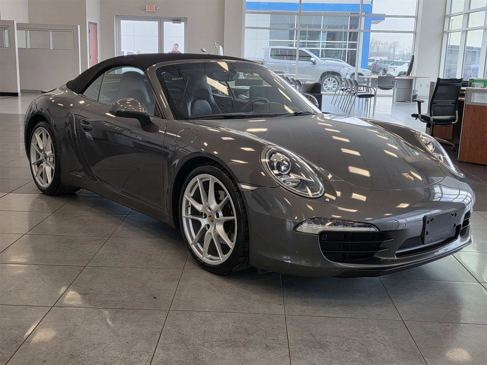 Used 2015 Porsche 911 Carrera image 3