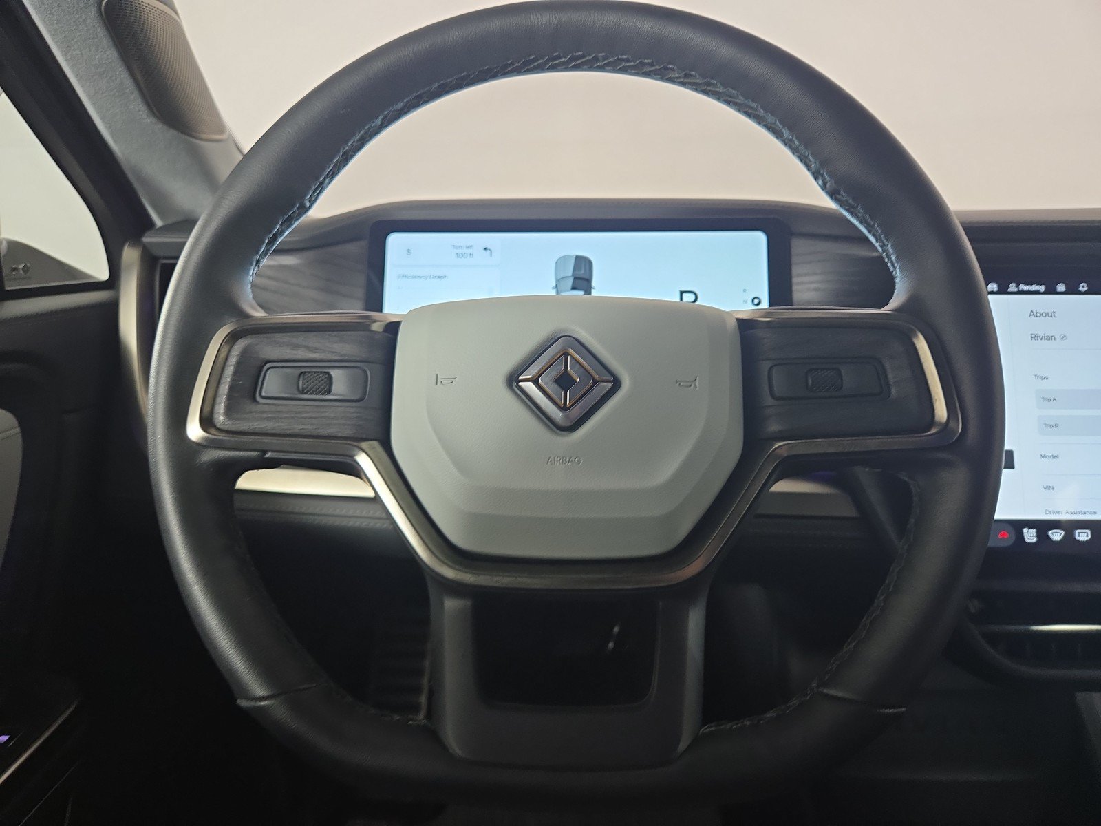 Used 2024 Rivian R1S Adventure AWD/4WD image 28