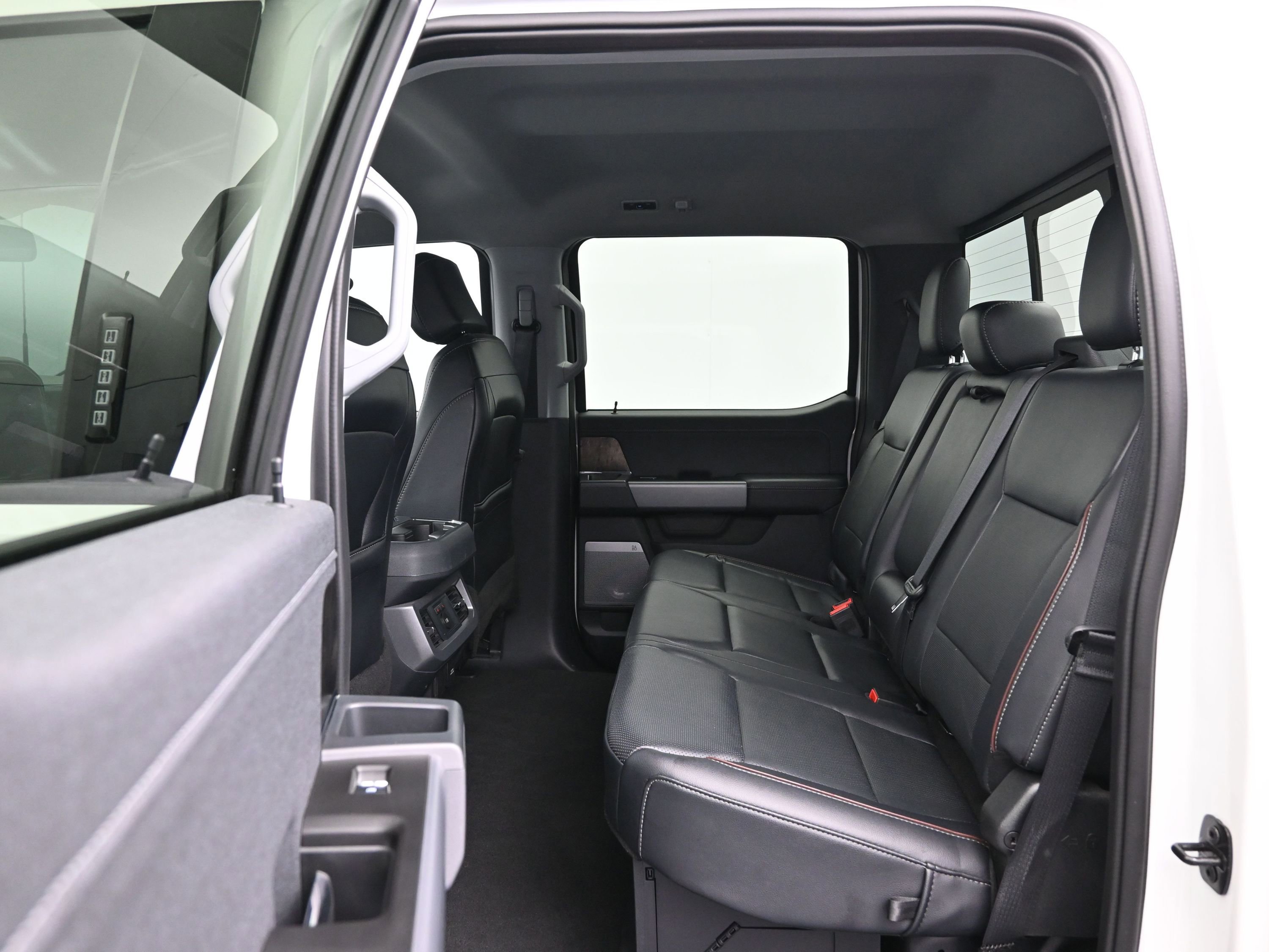 Used 2024 Ford F250 Lariat w/ Sport Appearance Package image 11