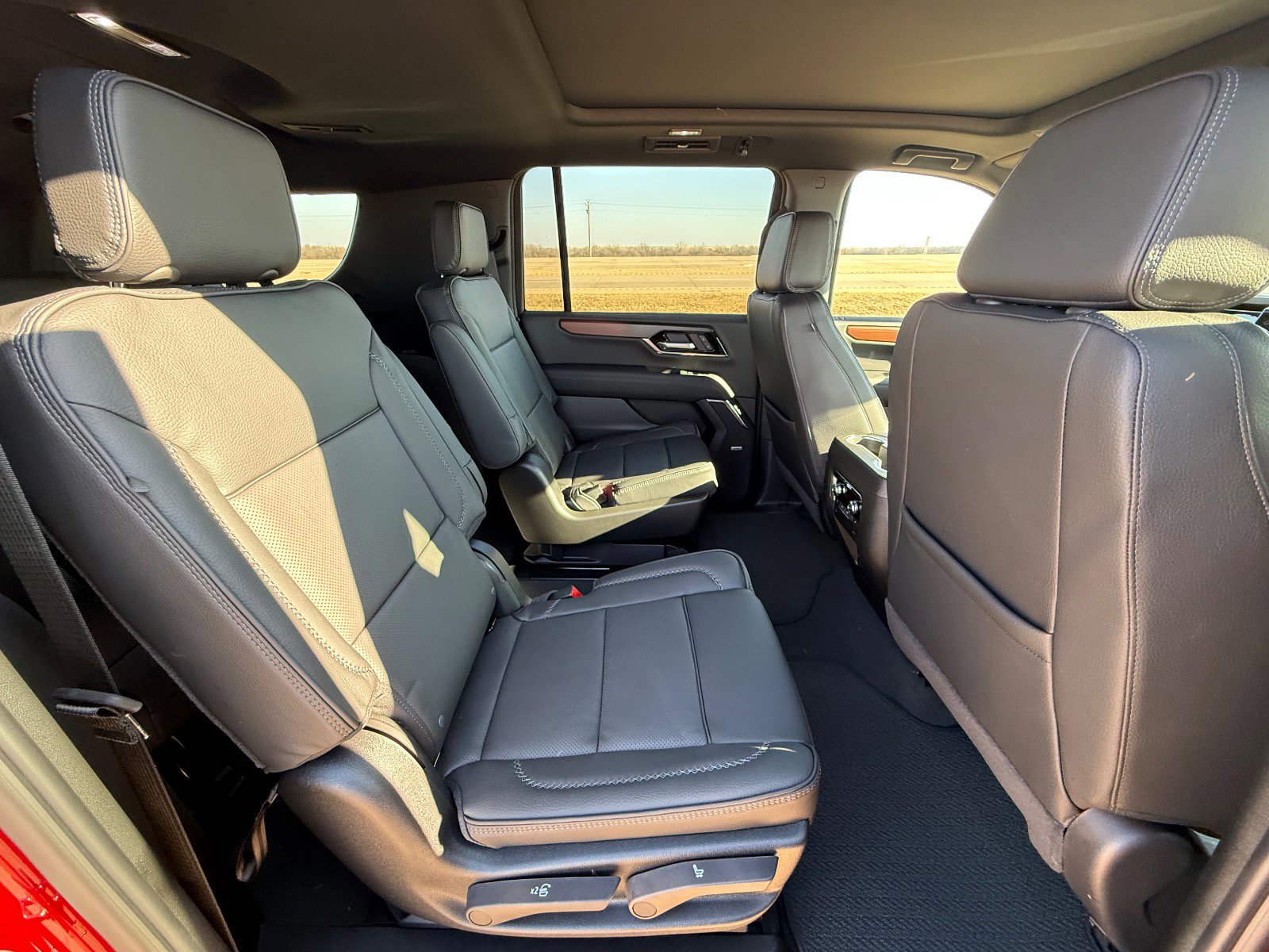 New 2026 GMC Yukon XL Denali w/ Sun & Power Step Package image 18