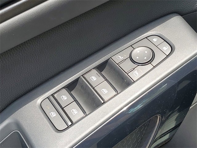 New 2025 Nissan Pathfinder S image 19