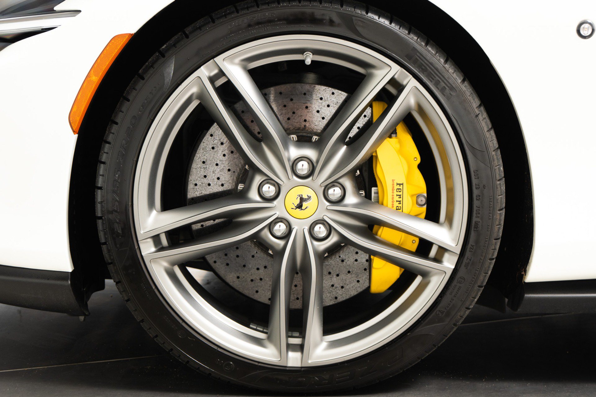 Used 2022 Ferrari Roma RWD image 10
