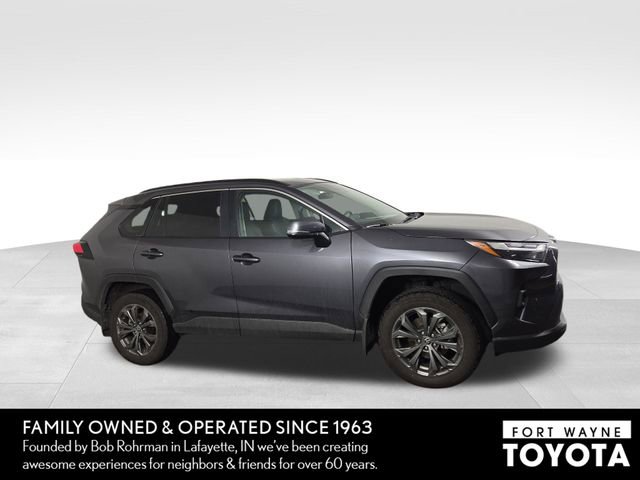 Used 2025 Toyota RAV4 XLE Premium image 5