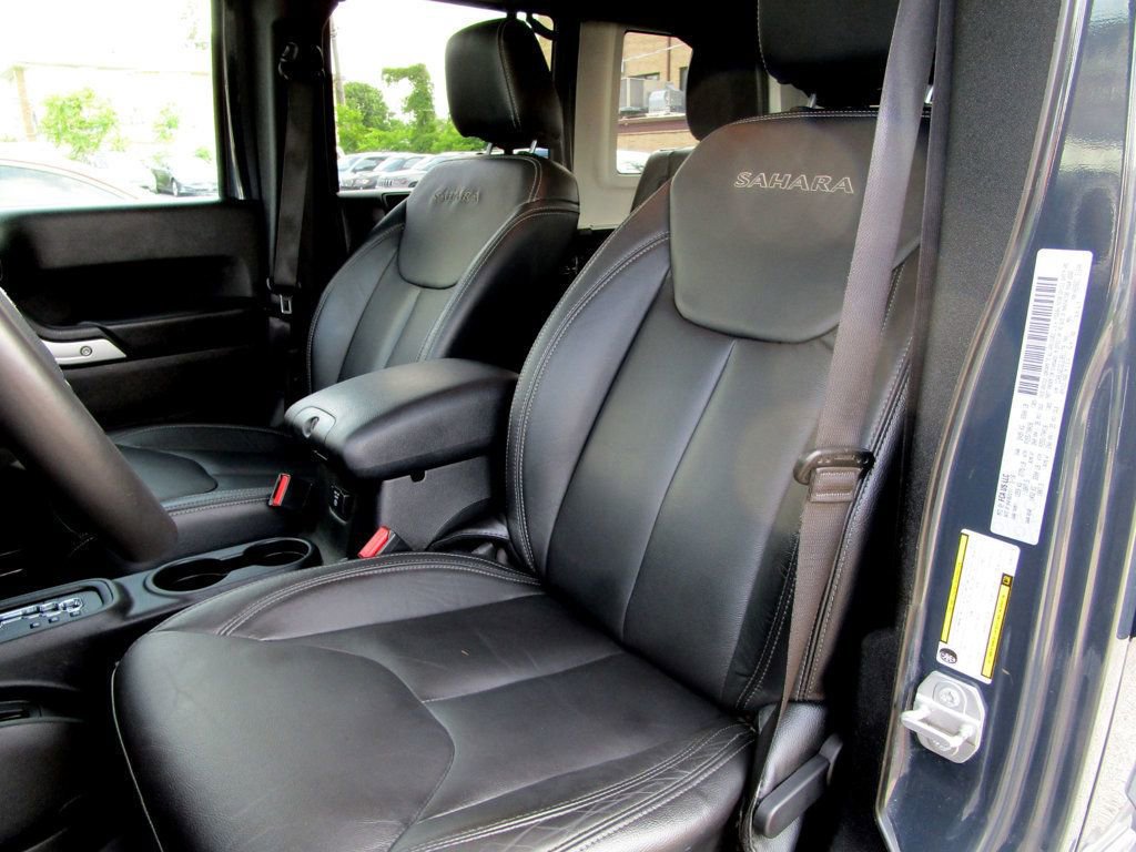 Used 2018 Jeep Wrangler Unlimited Sahara w/ Connectivity Group image 14