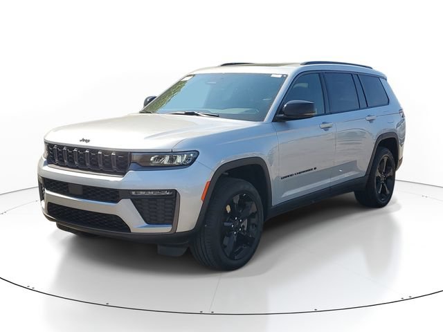 New 2026 Jeep Grand Cherokee L Limited w/ Limited Altitude Package AWD/4WD image 2