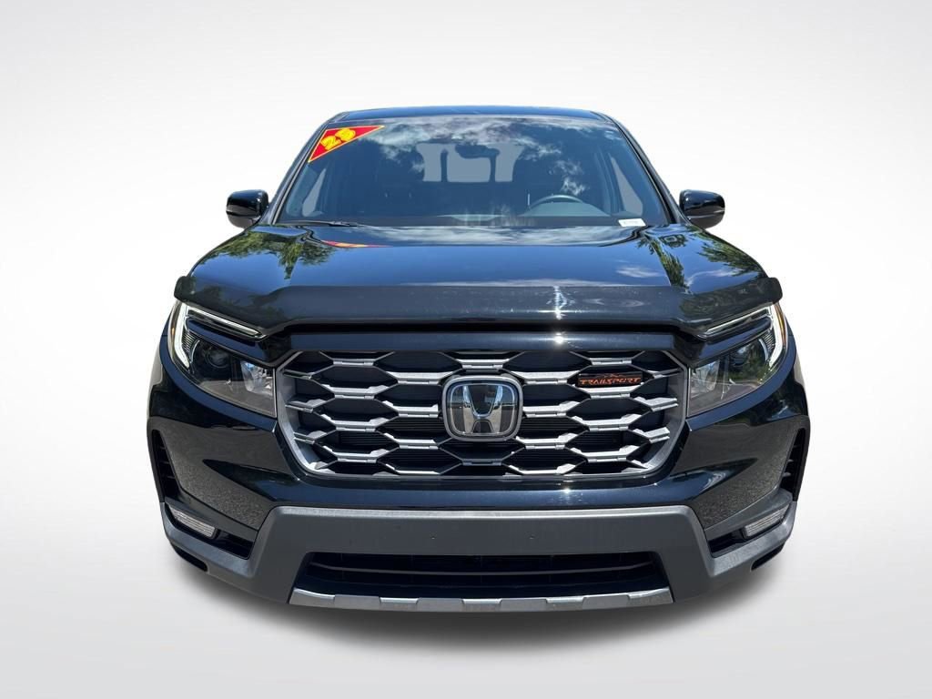 Used 2025 Honda Ridgeline TrailSport image 2
