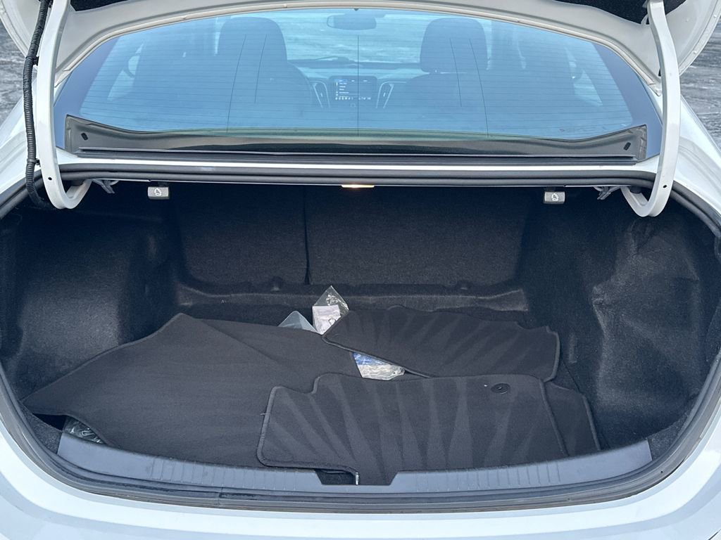 Used 2024 Chevrolet Malibu LT image 7