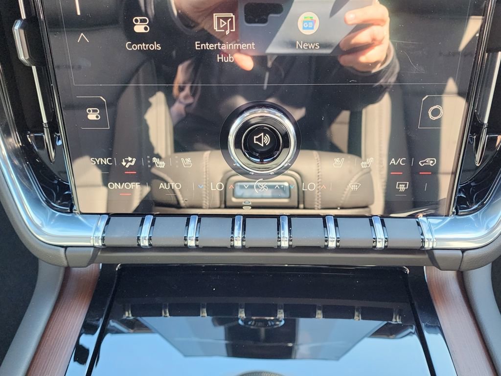 New 2026 GMC Yukon XL Denali w/ Denali Reserve Package AWD/4WD image 34