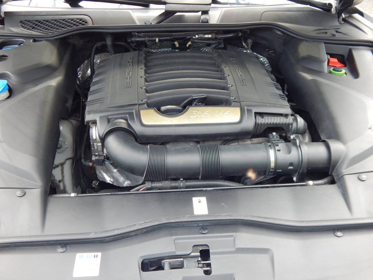Used 2017 Porsche Cayenne AWD/4WD image 20