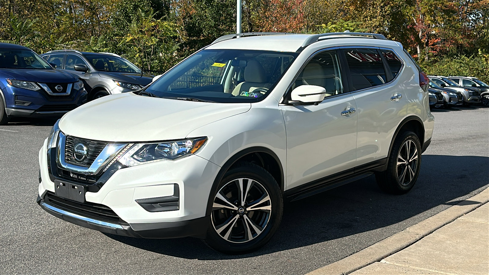 Used 2020 Nissan Rogue SV w/ Premium Package