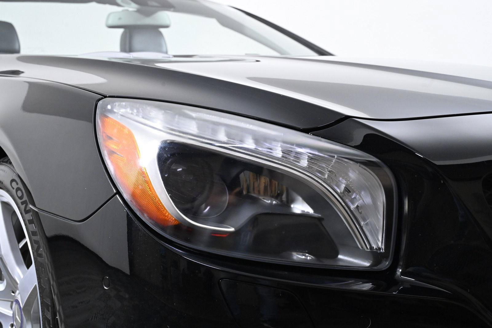 Used 2013 Mercedes-Benz SL 550 image 8